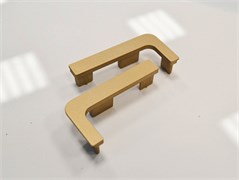 Л+П заглушка полая Золотая для L-профиля Premium line Gola Rehau 4,1м 13396911033